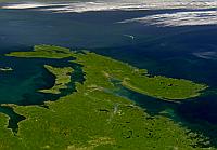 extract from right half of unmapped SeaWiFS image
 showing New Brunswick in the foreground and Nova Scotia beyond